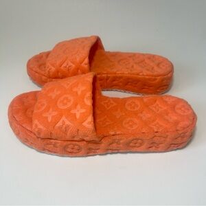 Women’s Orange Slip On Embossed Sandals Mules Size 9
